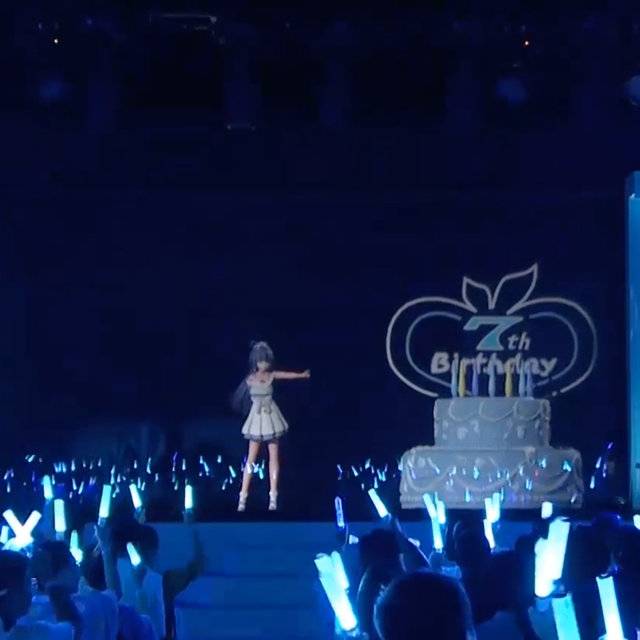 洛天依2019年生日会《starlight》，上海禾念公司，2019，展品惠允：上海禾念公司，图片提供：设计互联(1)